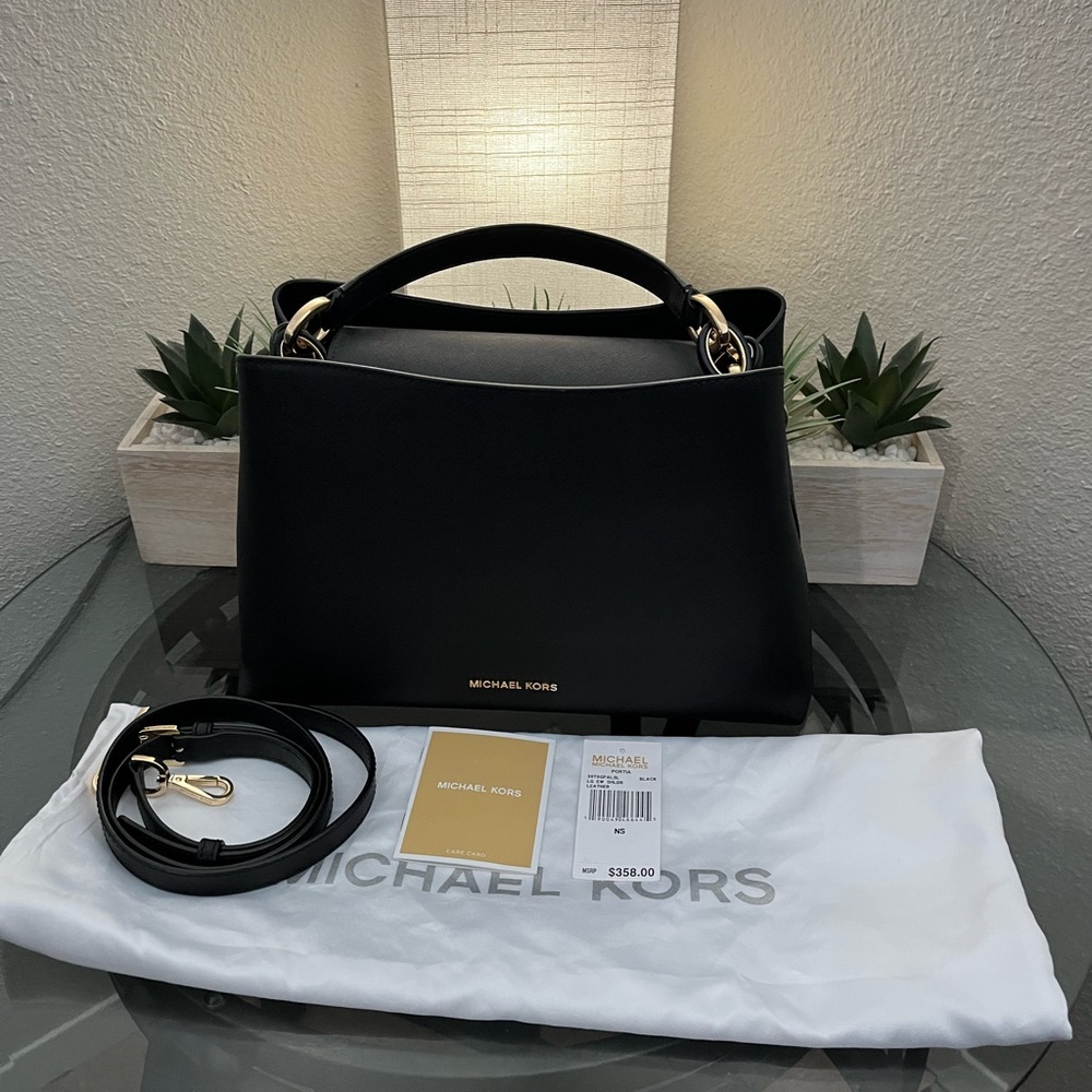 MK Portia black Large Leather
Shoulder Bag